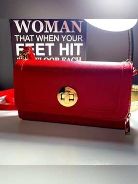 💕Silent Show Pick💕 NWOT Crossbody Purse